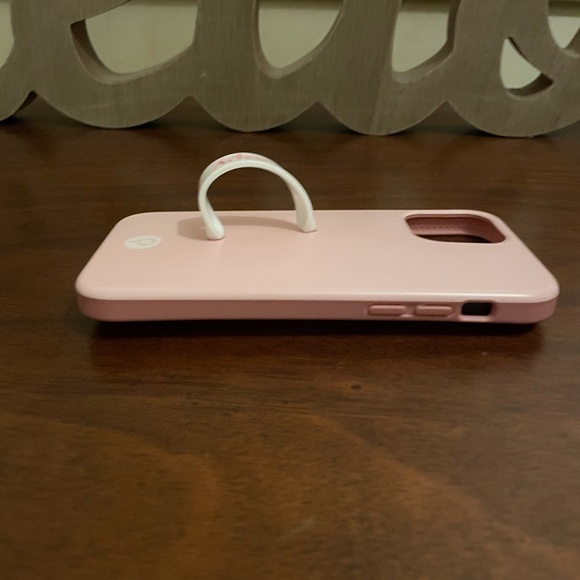 Loopy case for iPhone (12 regular) - Picture 2 of 6